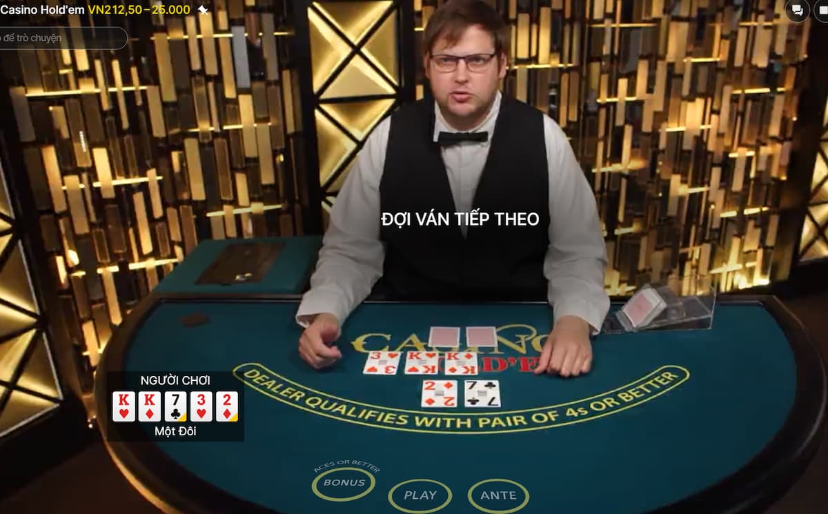 poker jun88 trong sảnh texas hold’em